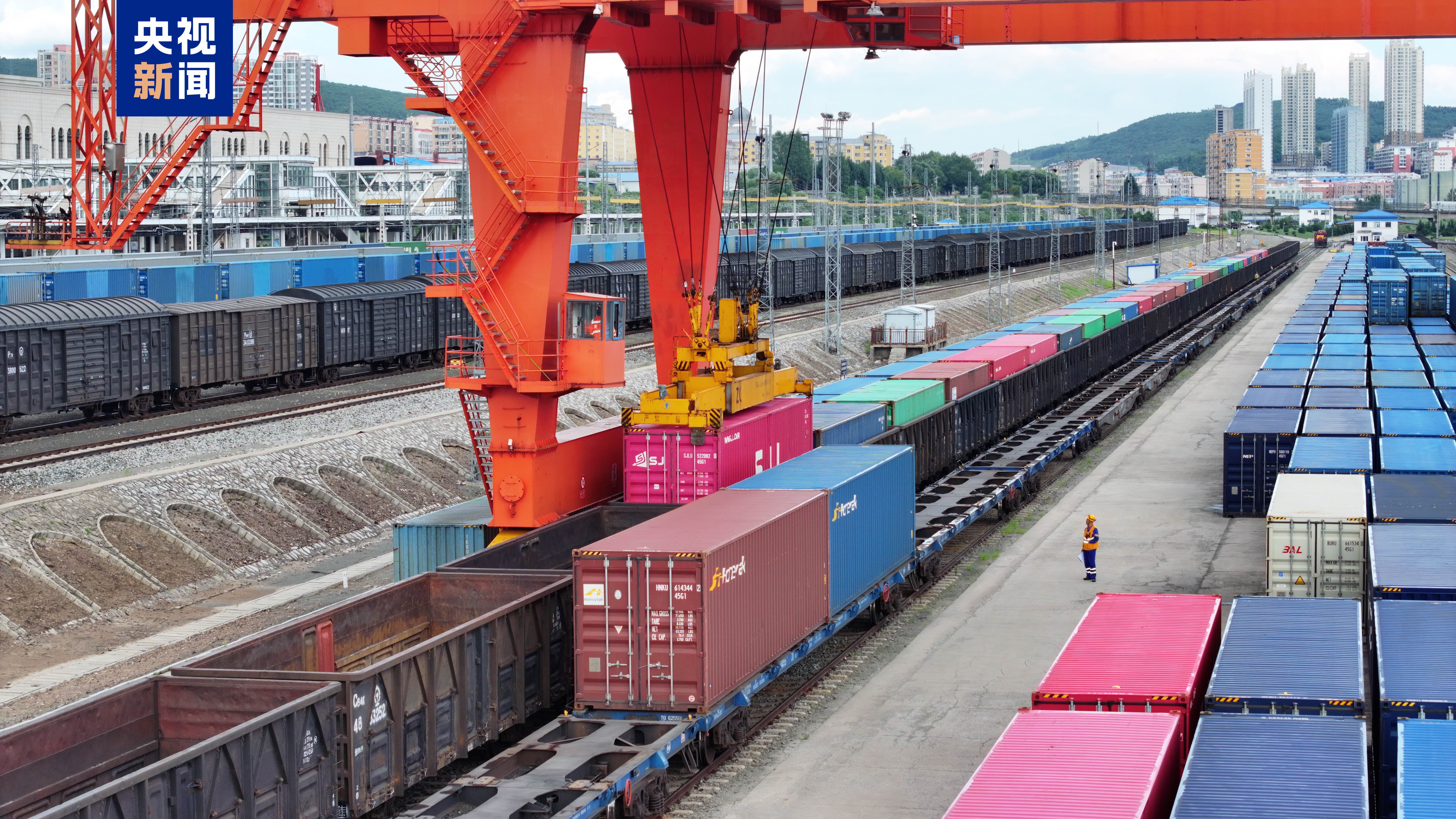 推女郎松果三点尽露视频